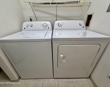 104 Laurel Wood Way - Photo Thumbnail 12