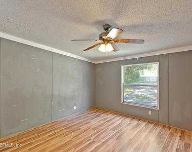 7463 Lilly Court - Photo Thumbnail 15