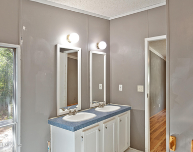 7463 Lilly Court - Photo Thumbnail 19
