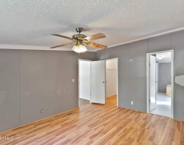 7463 Lilly Court - Photo Thumbnail 17