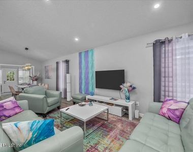 232 Nesmith Avenue - Photo Thumbnail 13