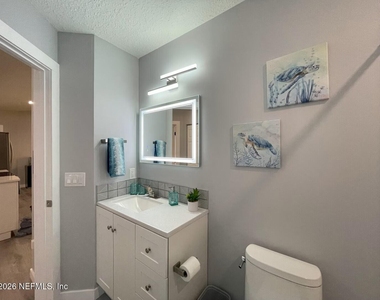 232 Nesmith Avenue - Photo Thumbnail 30