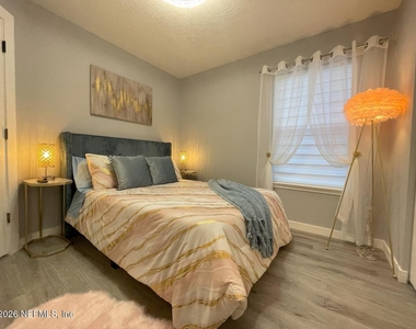 232 Nesmith Avenue - Photo Thumbnail 22