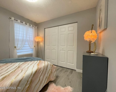232 Nesmith Avenue - Photo Thumbnail 21