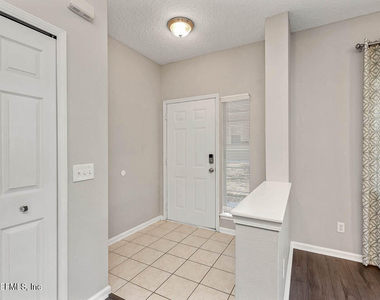 12423 Forest Lake Circle N - Photo Thumbnail 2