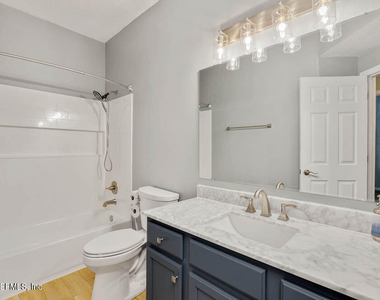 12423 Forest Lake Circle N - Photo Thumbnail 15
