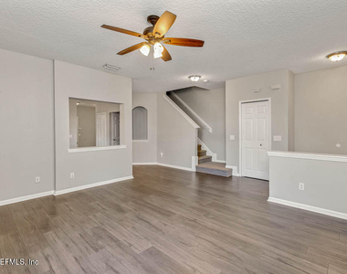 12423 Forest Lake Circle N - Photo Thumbnail 6