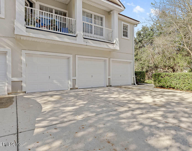 12423 Forest Lake Circle N - Photo Thumbnail 24
