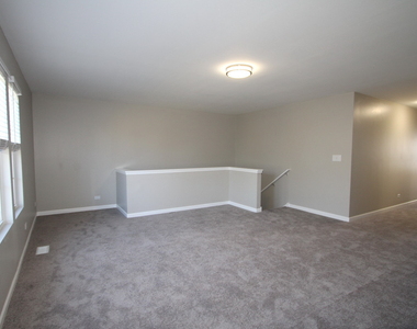 353 Springbrook Trail S - Photo Thumbnail 6