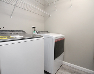 353 Springbrook Trail S - Photo Thumbnail 14