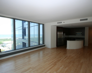 60 E Monroe Street - Photo Thumbnail 2