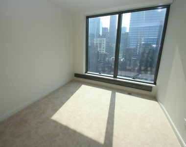 60 E Monroe Street - Photo Thumbnail 5