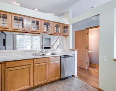 2535 Carrolwood Road - Photo Thumbnail 6