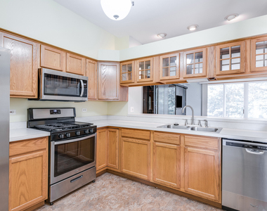 2535 Carrolwood Road - Photo Thumbnail 5