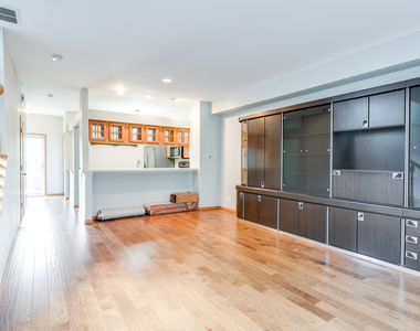 2535 Carrolwood Road - Photo Thumbnail 8