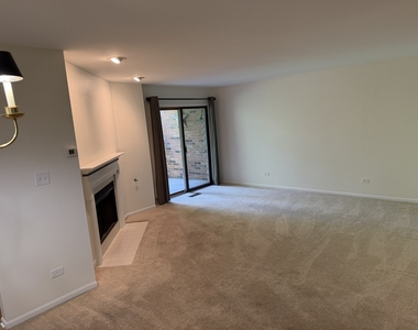 986 West Court - Photo Thumbnail 2
