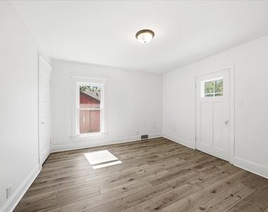 311 North Avenue - Photo Thumbnail 16