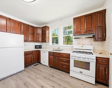 311 North Avenue - Photo Thumbnail 10