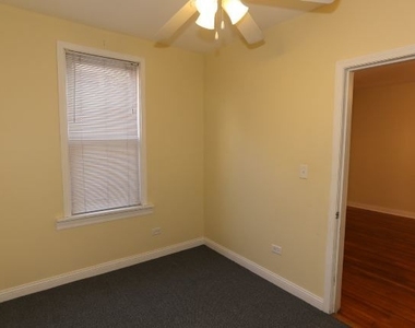 3316 N Southport Avenue - Photo Thumbnail 15