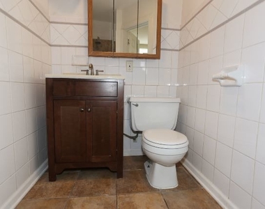 3316 N Southport Avenue - Photo Thumbnail 17