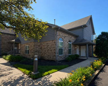 35 Foxcroft Road - Photo Thumbnail 1