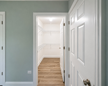 35 Foxcroft Road - Photo Thumbnail 7