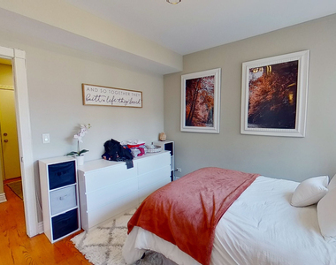 6300 N Rockwell Street - Photo Thumbnail 9