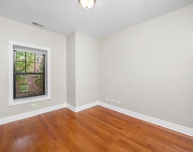 6300 N Rockwell Street - Photo Thumbnail 14
