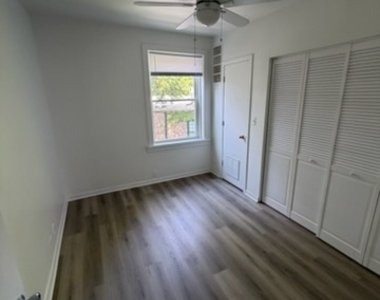 3726 N Clark Street - Photo Thumbnail 8