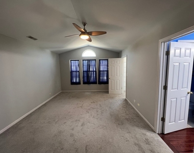 6924 Clearwater Drive - Photo Thumbnail 15