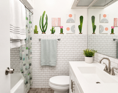 5744 N Milwaukee Avenue - Photo Thumbnail 4