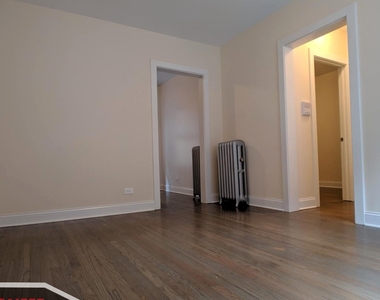 2643 N Spaulding Avenue - Photo Thumbnail 3
