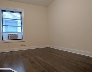 2643 N Spaulding Avenue - Photo Thumbnail 7