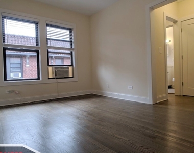 2643 N Spaulding Avenue - Photo Thumbnail 2