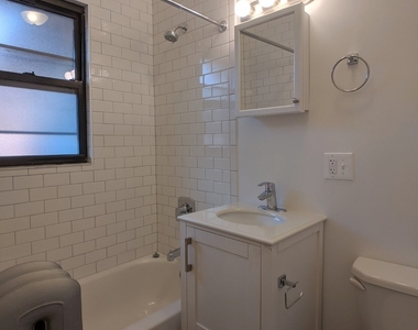 2641 N Spaulding Avenue - Photo Thumbnail 13