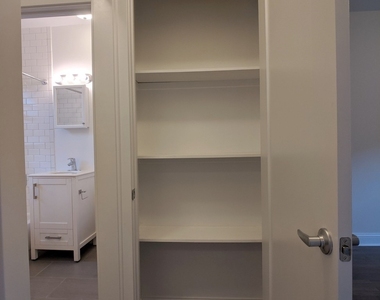 2641 N Spaulding Avenue - Photo Thumbnail 14
