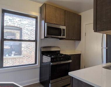 2641 N Spaulding Avenue - Photo Thumbnail 5