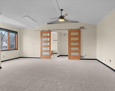 72 Hunter Lane - Photo Thumbnail 18