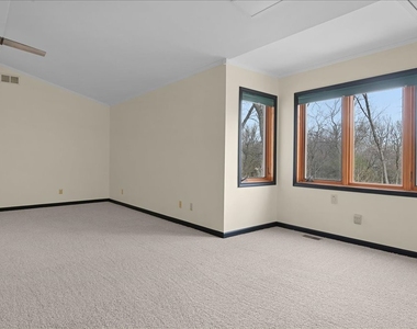 72 Hunter Lane - Photo Thumbnail 17