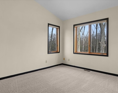 72 Hunter Lane - Photo Thumbnail 24