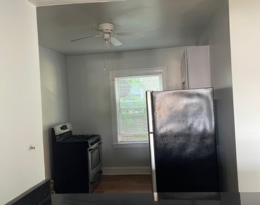 6235 W Wabansia Avenue - Photo Thumbnail 3