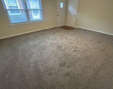 115 W Ash Street - Photo Thumbnail 3
