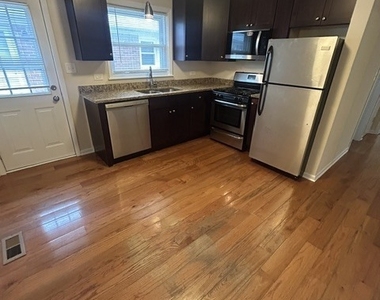 115 W Ash Street - Photo Thumbnail 5