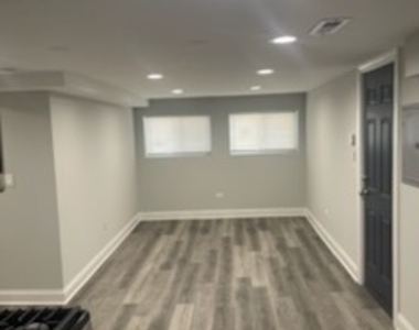 6223 W Wabansia Avenue - Photo Thumbnail 1