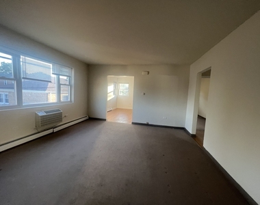 5741 W 35th Street - Photo Thumbnail 6