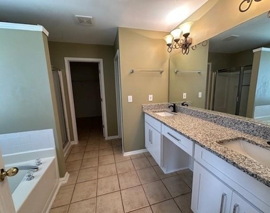 145 Glenside Lane - Photo Thumbnail 12