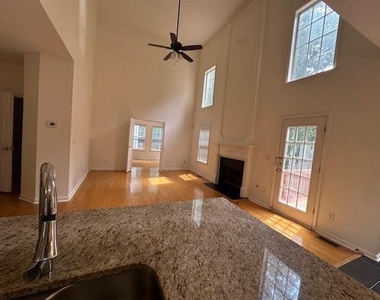 145 Glenside Lane - Photo Thumbnail 3