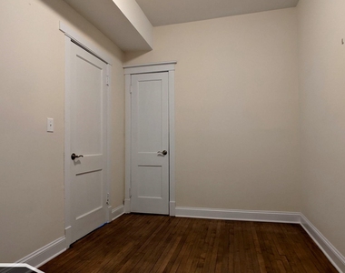 2814 N Troy Street - Photo Thumbnail 12