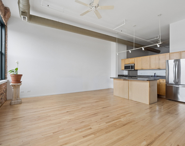 3151 N Lincoln Avenue - Photo Thumbnail 9