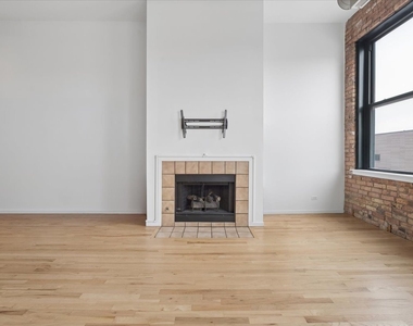 3151 N Lincoln Avenue - Photo Thumbnail 8